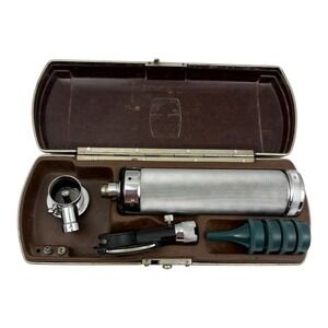 Vintage Welch Allyn Otoscope‎ & Ophthalmoscope Diagnostic Set w/ Case